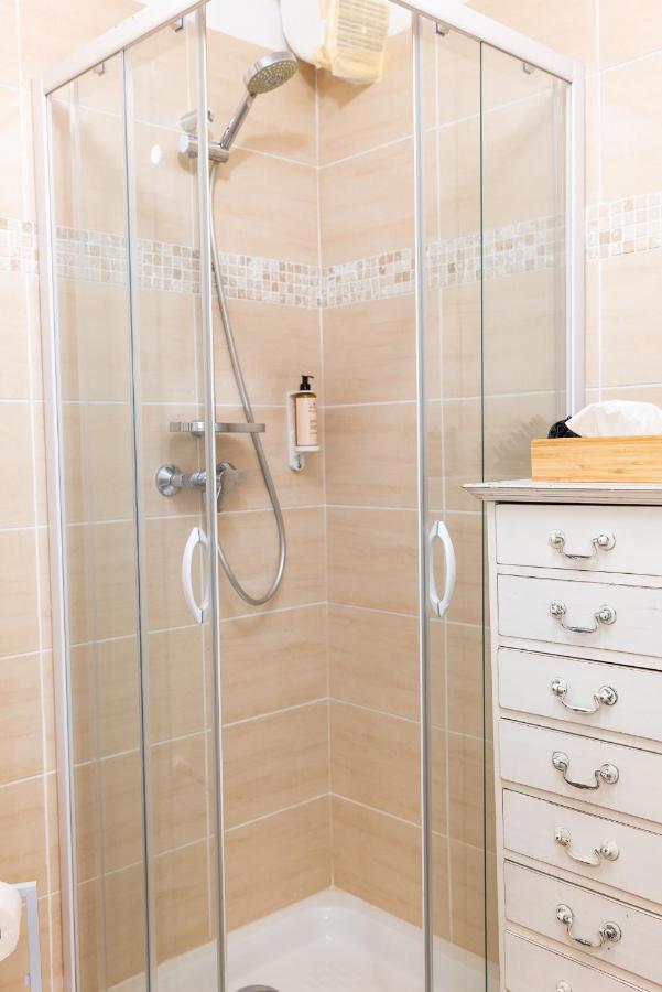 Lou Pitchoun: Luxurious Family Suite with Garden in Saint-Tropez Exterior photo