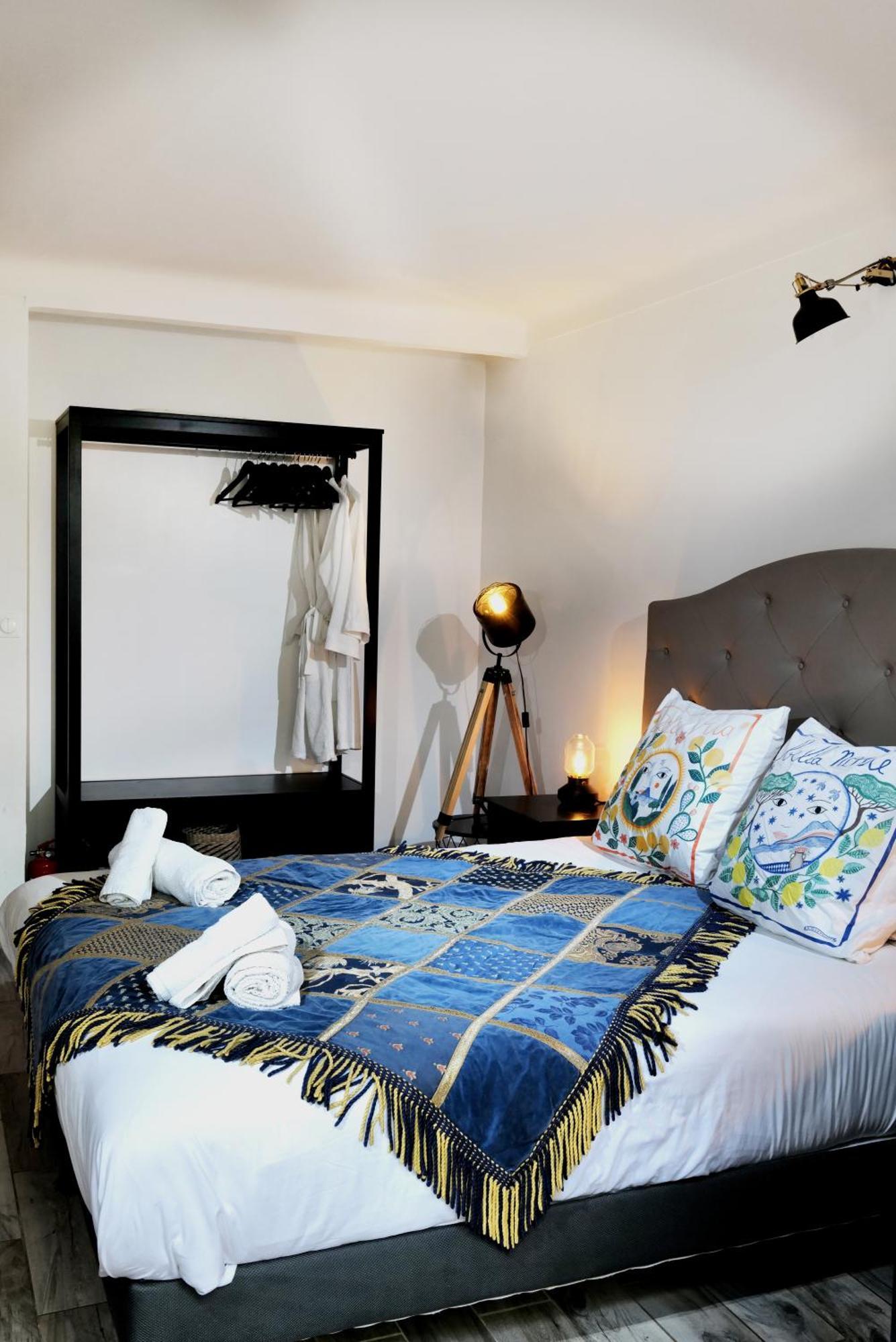 Lou Pitchoun: Luxurious Family Suite with Garden in Saint-Tropez Exterior photo